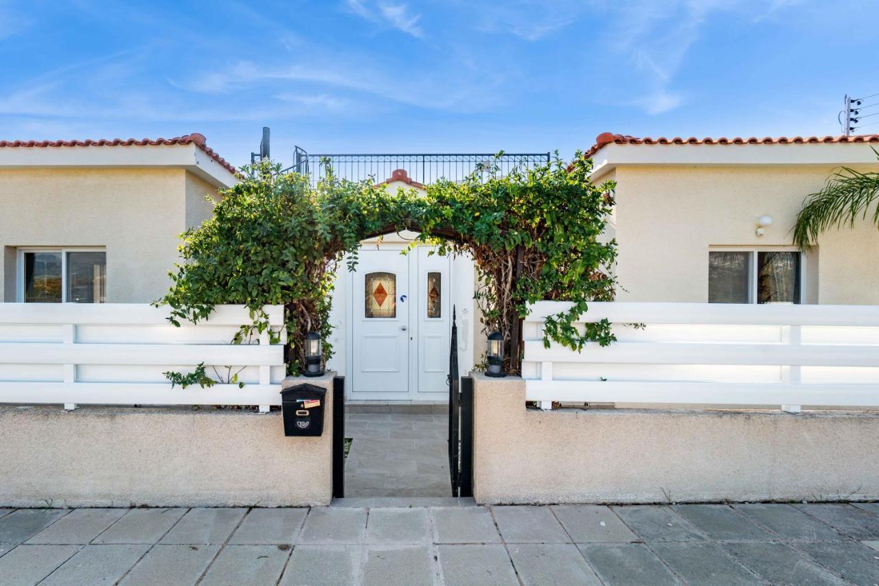 Bungalow Summerside By Ezoria Villas Coral Bay Exterior foto